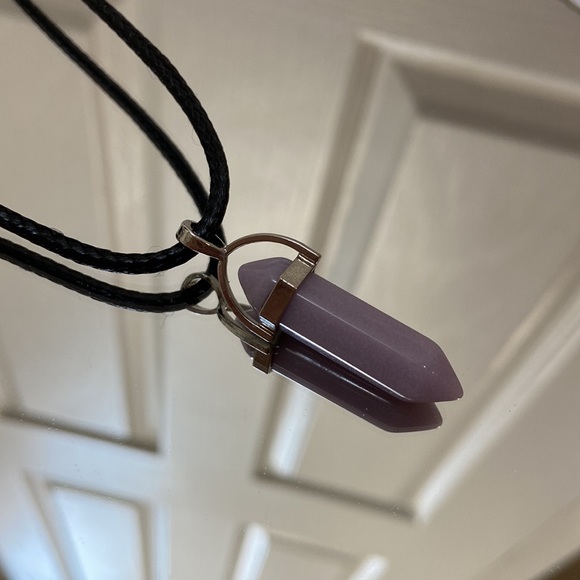 SHEIN luminous purple glow in the dark geometric pendant necklace. One size. - Picture 1 of 8